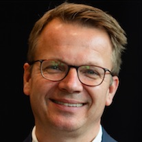 martin-volkmar-artikel-quadrat-ina-fassbender