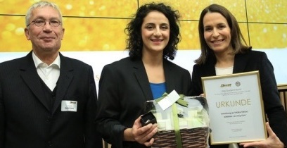 Tugba Tekkal erhält „Goldenes Band” des VdSBB