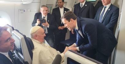 „Reisen mit dem Papst ist wie ein Ausflug ins Schullandheim“