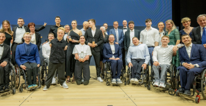 Disziplinen Schwimmen und Rollstuhlbasketball räumen ab