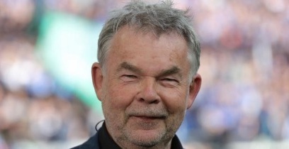 Fußball-Kommentator